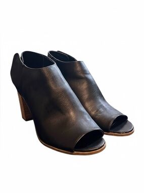 Mossimo Black Peep Toe Booties – Size 7.5